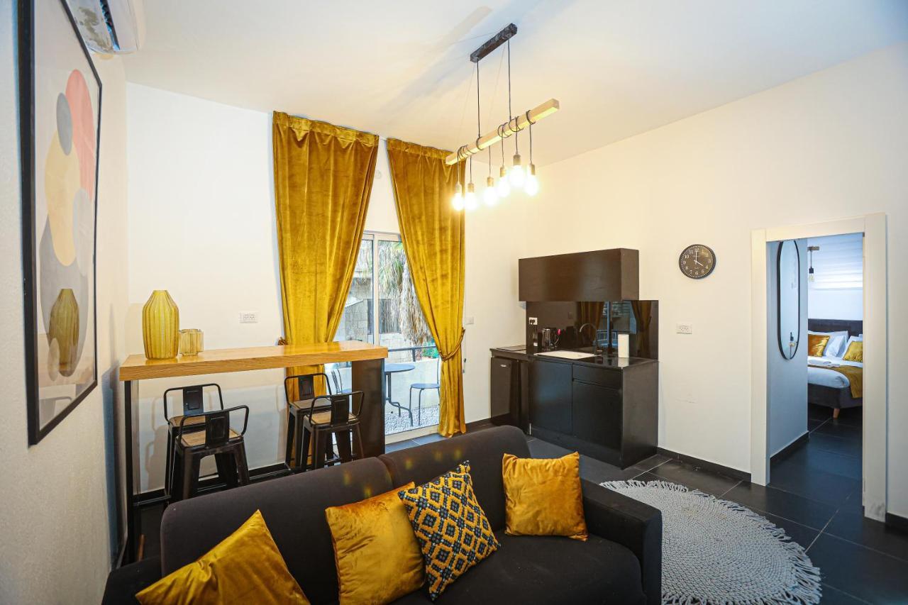 Midrahov Urban Suites Jerusalem Exterior photo