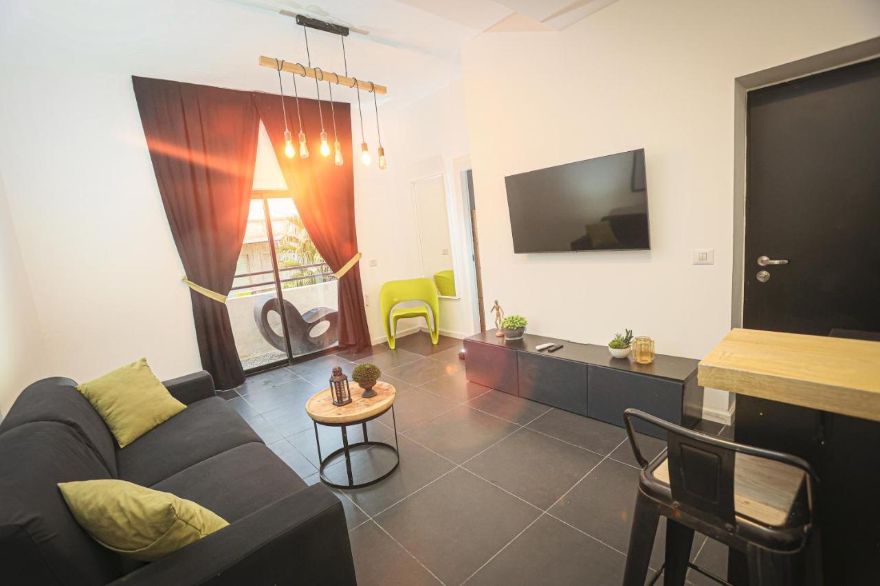 Midrahov Urban Suites Jerusalem Exterior photo